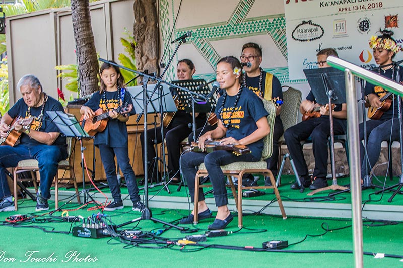 NextGen Tai, Joey, Pono, and Mālie with backup musicians at the 2018 Maui Steel Guitar Festival